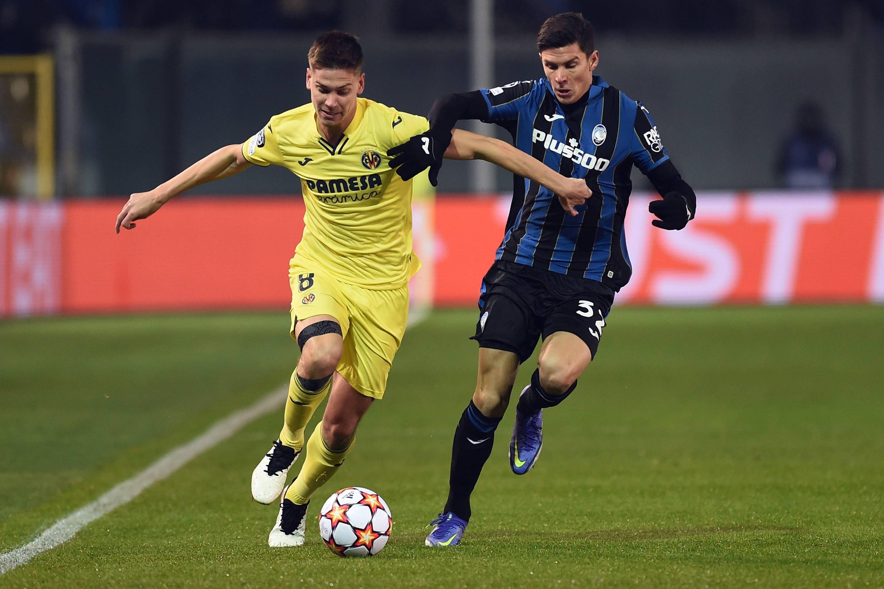 九游娱乐-比利亚雷亚尔迎意甲关键赛；关键时刻回应争议；震撼外界；身体对抗强度拉满的简单介绍